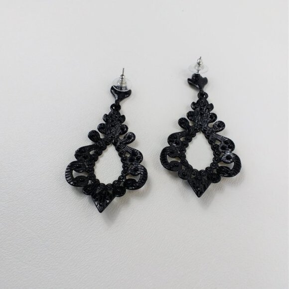 Jessica McClintock Black Drop Earrings - Picture 3 of 4